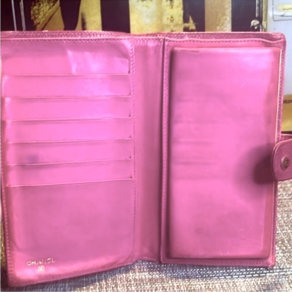 AUTHENTIC CHANEL CAVAIR LONG WALLET - Picture 3 of 6